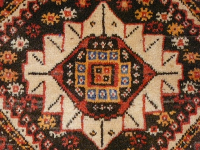 Gashgai rug 7.2 x 5.1 ft - 220 x 155 cm vintage Qashqai