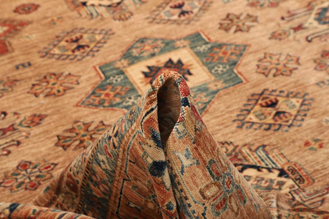 Shirvan Royal extra fine rug 8x10 ft hand knotted in Afghanistan 12451246
Afghan Shirvan rug 8x10 ft - 250 x 300 cm in a subtle pattern and design - ideal for the living room or dining room.