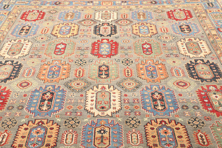 Kazak Rug 8x10 ft Hand-Knotted Carpet from Afghanistan 12470056 for living room or dining room.
Afghan Kazak Teppich 250 x 300 cm für Esszimmer oder Wohnzimmer. Tapis afghan Kazak 250x300 cm pour salle à manger ou salon.
