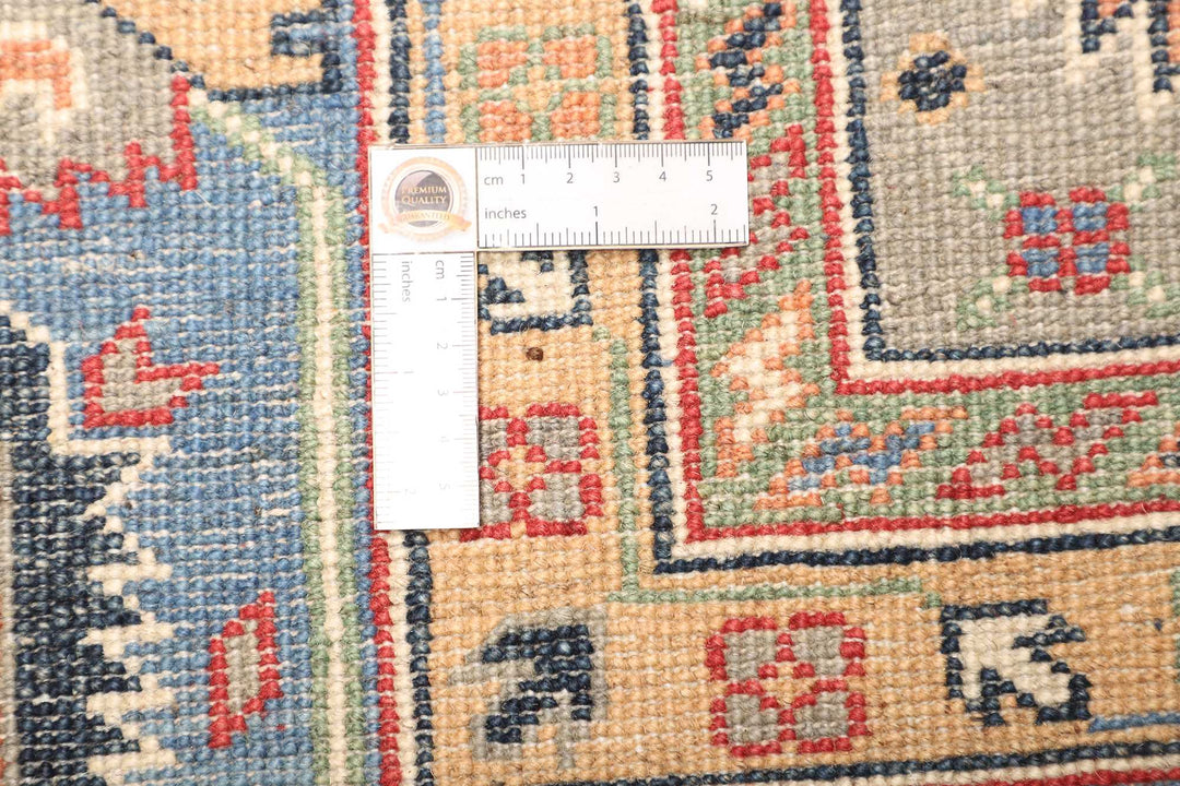 Kazak Rug 8x10 ft Hand-Knotted Carpet from Afghanistan 12470056 for living room or dining room.
Afghan Kazak Teppich 250 x 300 cm für Esszimmer oder Wohnzimmer. Tapis afghan Kazak 250x300 cm pour salle à manger ou salon.