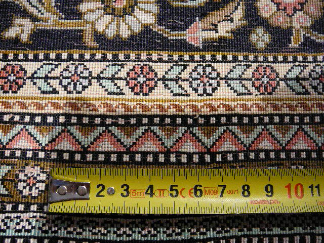 Qum Silk Rug 5.2 x 3.4 ft hand-knotted 150 x 100 cm