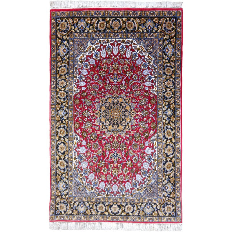 Isfahan rug super fine 5.10 x 3.7 ft - 178 x 111 cm