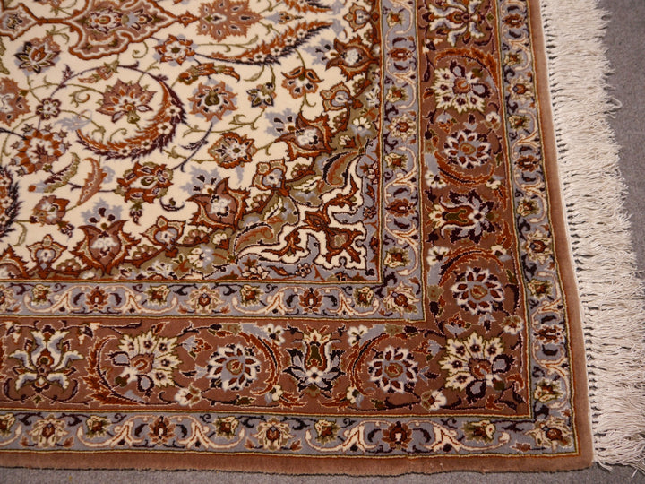 Discover the exquisite Isfahan Persian rug that exudes the highest Luxury through its masterful craftsmanship and noble materials.  Living or dining room, bedroom. 14427