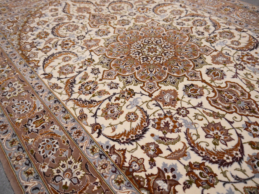 Discover the exquisite Isfahan Persian rug that exudes the highest Luxury through its masterful craftsmanship and noble materials.  Living or dining room, bedroom. 14427