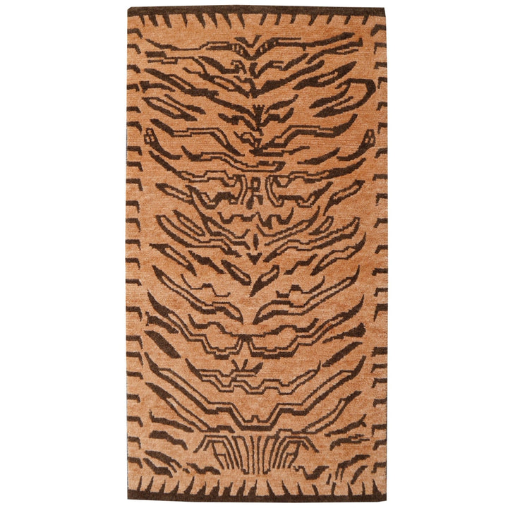 Tibetan Tiger Rug 6 x 3 ft hand-knotted
Exclusive Tibetan Tiger rug, hand-knotted from wool, Rug No.: 15689