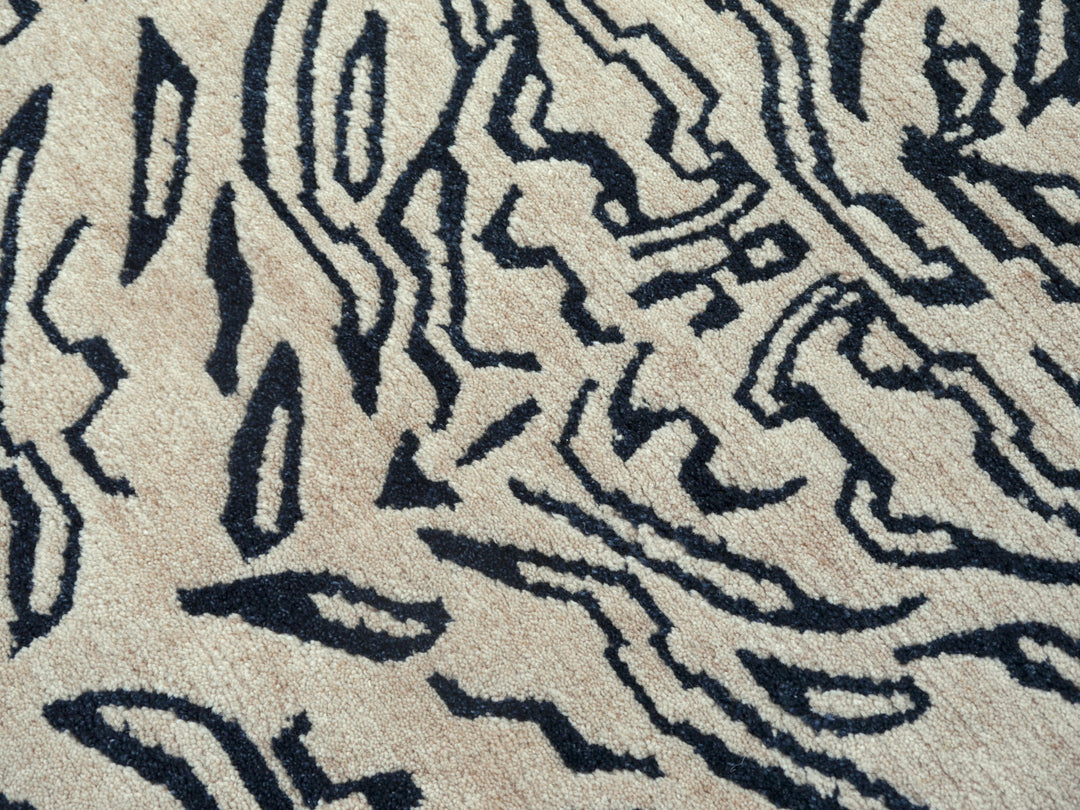 15692 Tibetan Tiger Rug 6 x 3 ft Beige Charcoal