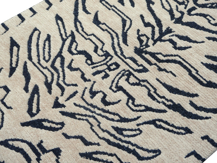 15692 Tibetan Tiger Rug 6 x 3 ft Beige Charcoal