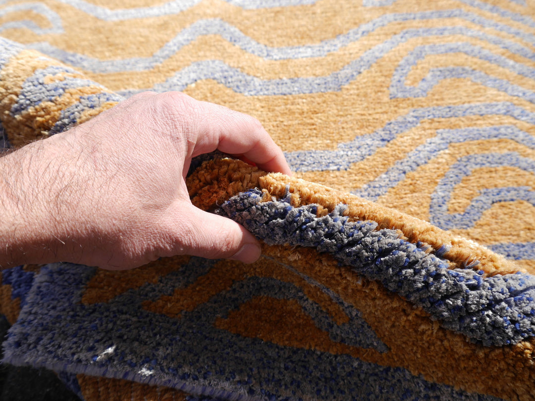Tapis tibétain en soie de tigre 6 x 3 pi Bleu ambré 16071