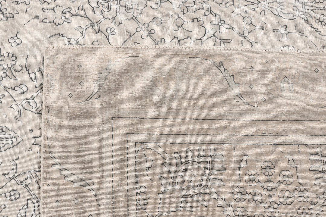 VINTAGE RUG MUTED BEIGE