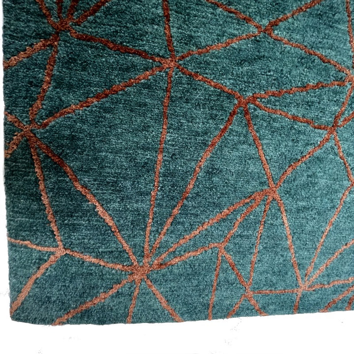 Makalu Design Rug Domus 6 x 4 ft MD 393 VEG LS for living room, dining room, bedroom - 180 x 120 cm Hand-knotted designer rug - our luxury quality rugs are not tufted or hand loomed. They are all hand knotted with finest materials.