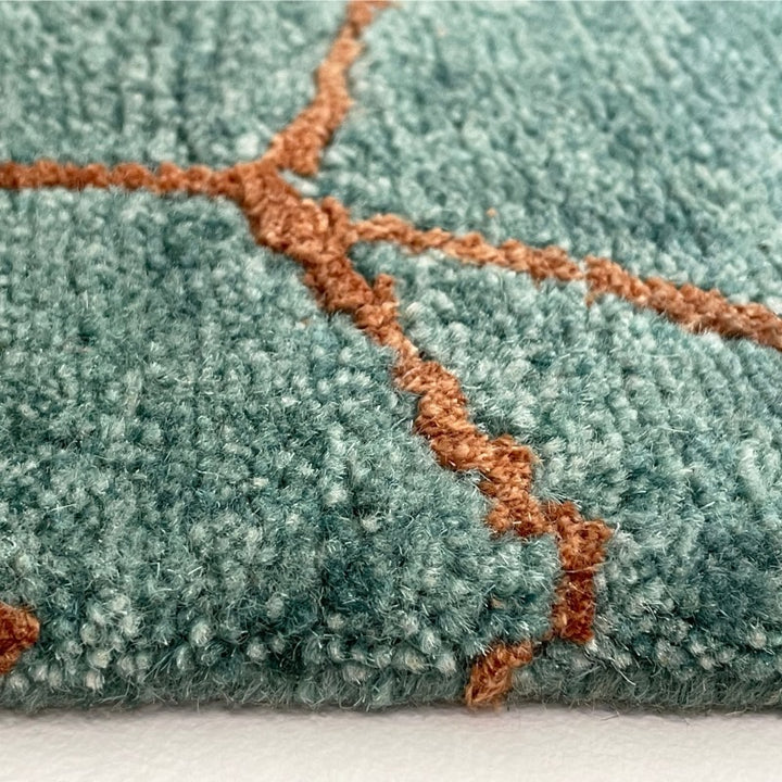 Makalu Design Rug Domus 6 x 4 ft MD 393 VEG LS for living room, dining room, bedroom - 180 x 120 cm Hand-knotted designer rug - our luxury quality rugs are not tufted or hand loomed. They are all hand knotted with finest materials.