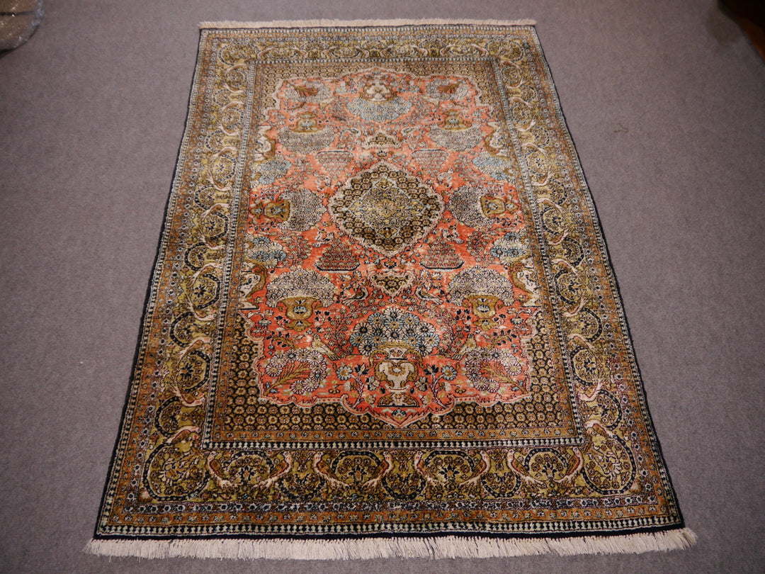 Qum Silk rug Persian Ghom Carpet hand-knotted 14780 Teppich Seide  Tapis soie