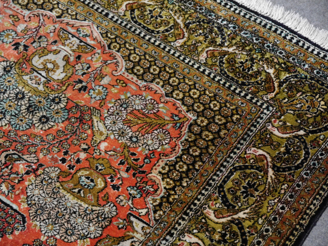 Qum Silk rug Persian Ghom Carpet hand-knotted 14780 Teppich Seide  Tapis soie