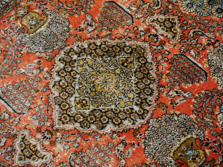 Qum Silk rug Persian Ghom Carpet hand-knotted 14780 Teppich Seide  Tapis soie