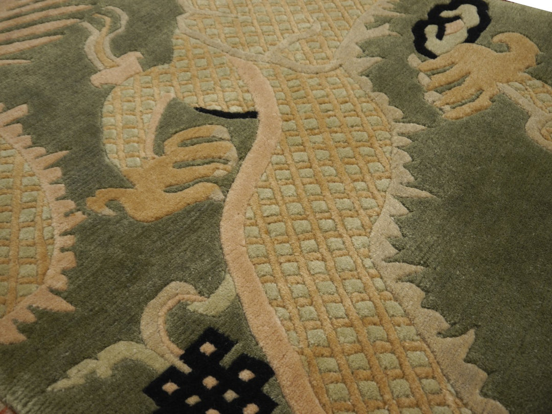 Tibetan Dragon Pillar Column Rug Chinese Temple Design