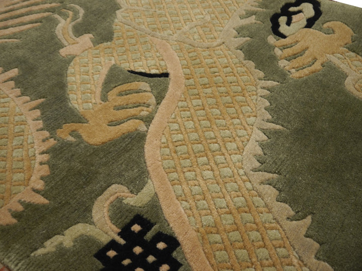 Tibetan Dragon Pillar Column Rug Chinese Temple Design