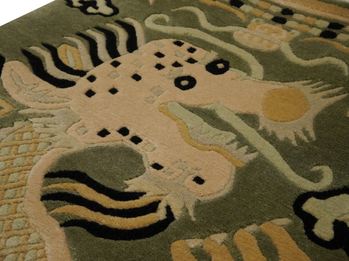 Tibetan Dragon Pillar Column Rug Chinese Temple Design