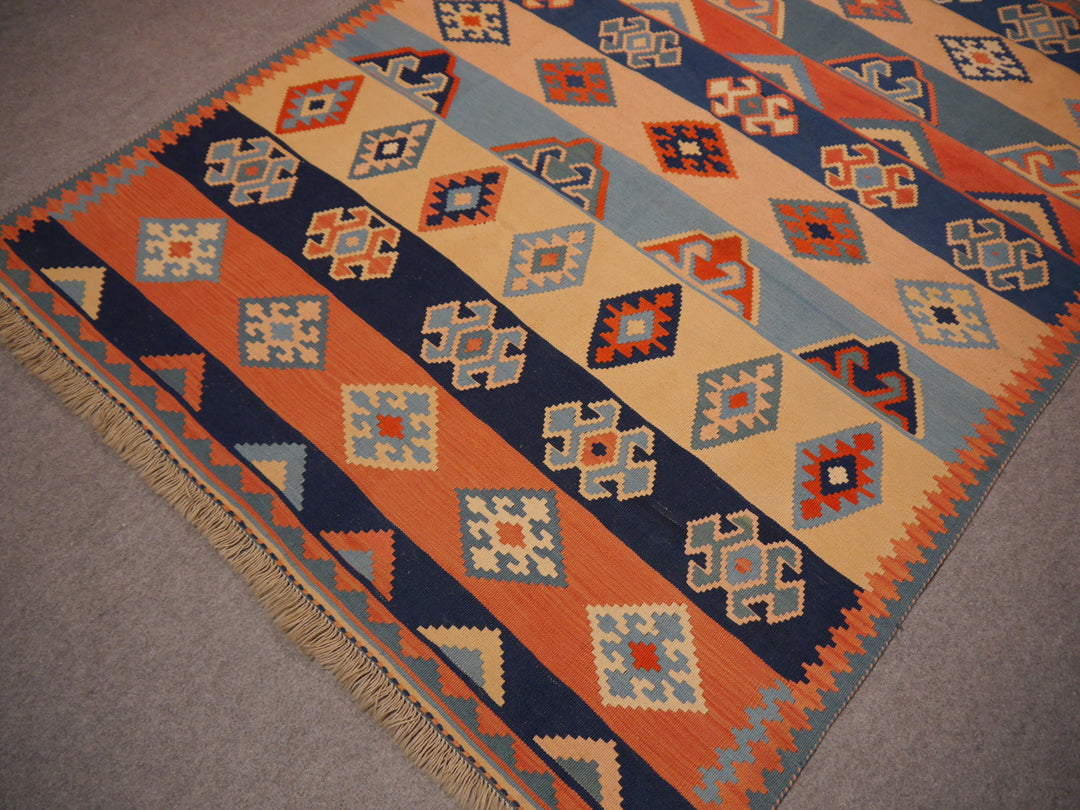 qashqai kilim rug 7 x 5 ft 13177