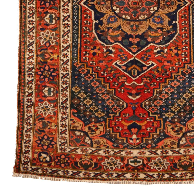 Bakhitar rug vintage 6.7 x 4.4 ft