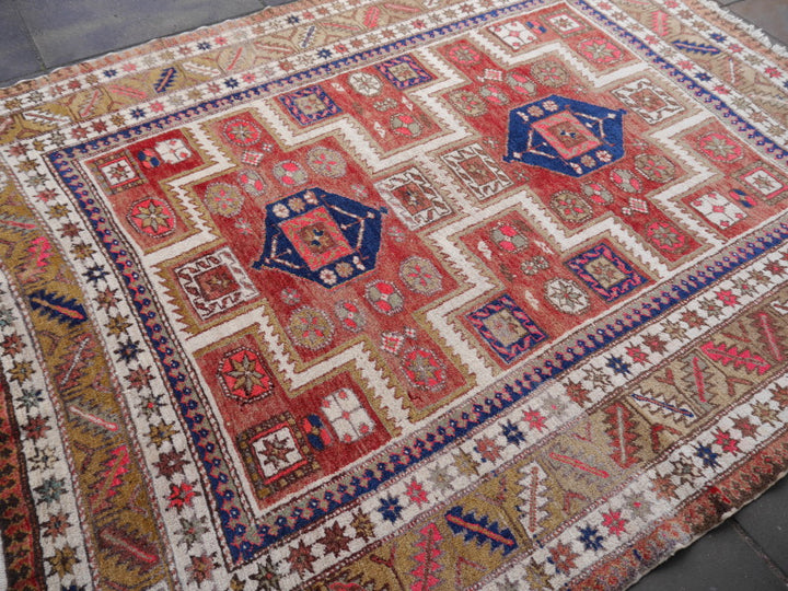 Heriz Vintage Rug hand knotted wool