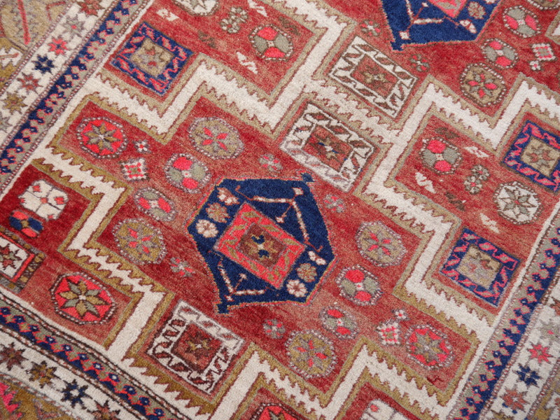 Heriz Vintage Rug hand knotted wool