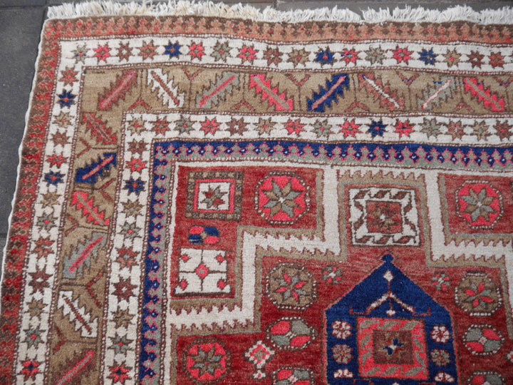 Heriz Vintage Rug hand knotted wool