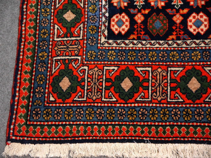 Shirvan Chichi rug corner and guard border detail – 09759