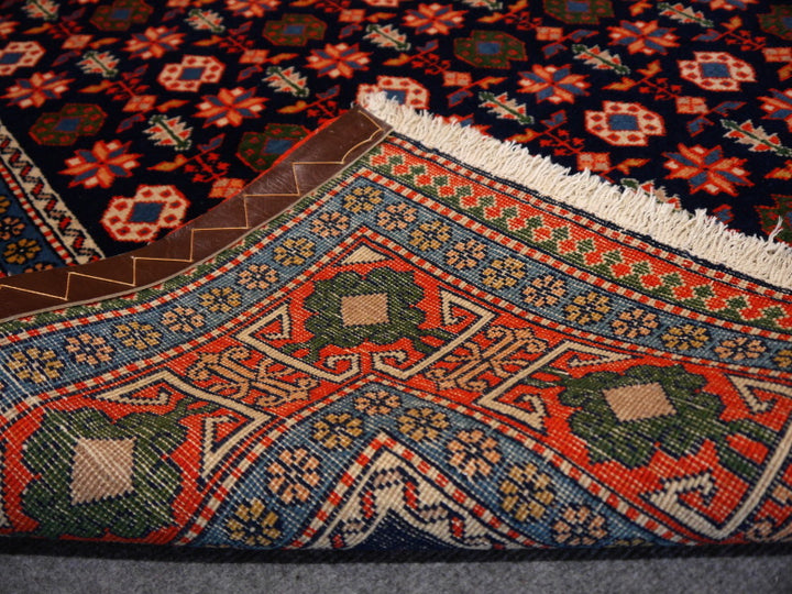 Shirvan Chichi rug characteristic border detail – 09759
