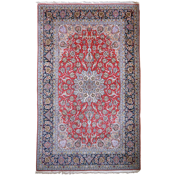 Shop the luxurious Isfahan rug, a perfect Persian rug made from Kurkwool and Silk. Size 10'9'' x 6'6''. Handwoven elegance for your home decor. 13592 Djoharian 