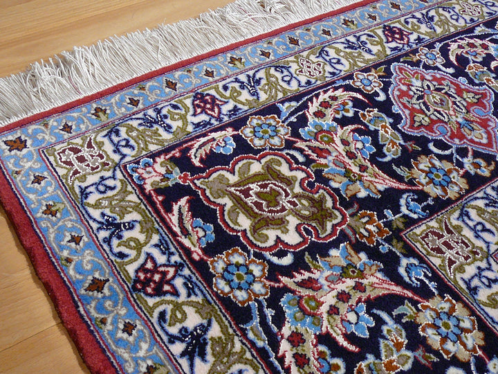 Shop the luxurious Isfahan rug, a perfect Persian rug made from Kurkwool and Silk. Size 10'9'' x 6'6''. Handwoven elegance for your home decor. 13592 Djoharian 