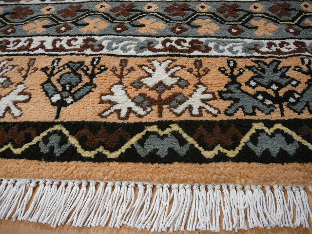 Kairouan Vintage Teppich – Detail Bordüre und Innenfond