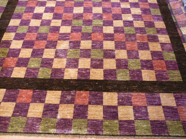 Loribaft checkerboard wool designer rug 13889 — detail 1