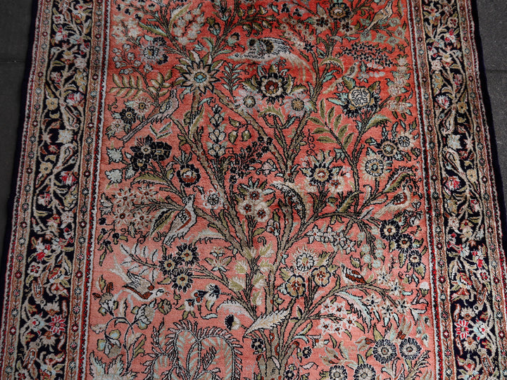 Qum Silk rug 5.6 x 3.6 ft 170 x 110 cm vintage silk carpet