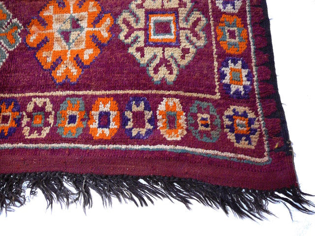 Boujad Berber rug — selvedge edge detail
