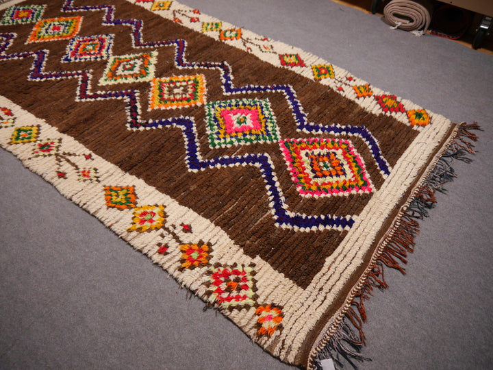 Azilal vintage Berber rug — pile and weave close-up