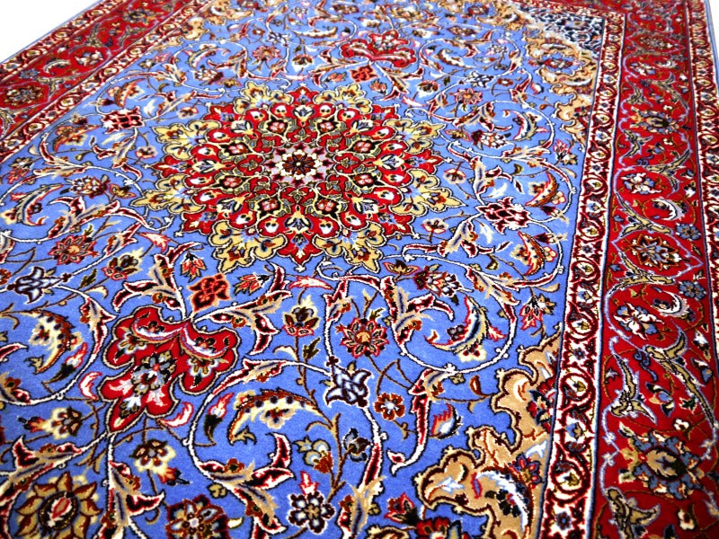 Persian Isfahan Rug 170 x 110 cm wool and silk super fine - Detail 1