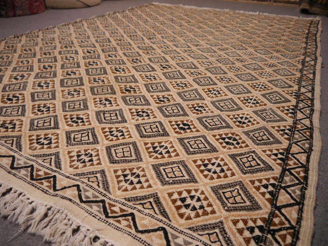 Berber Kilim Marokko – Detail Webung und Stickerei