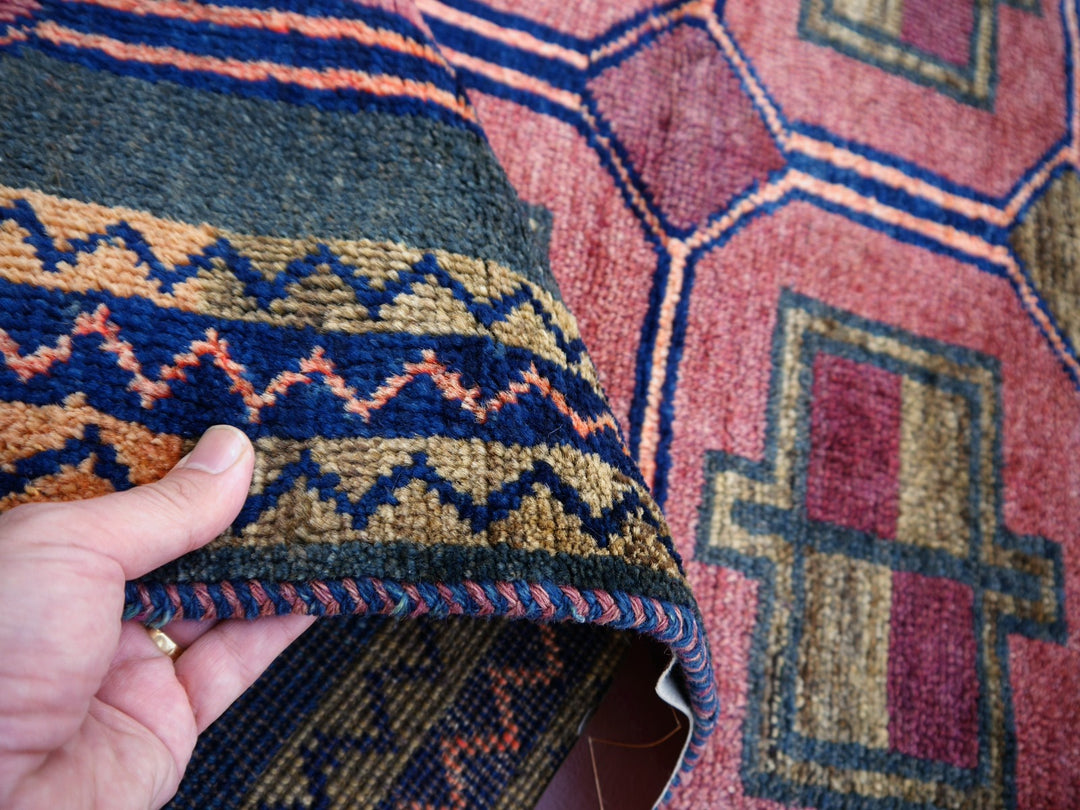 Authentic vintage Persian Luri rug with geometric tribal patterns in brick red and indigo blue, 197 x 132 cm. Detail 10