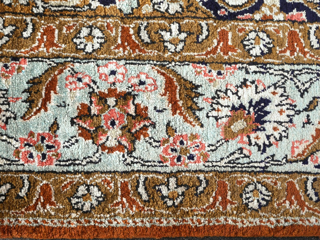 Qum Ghom Silk Classic Medaillon Rug hand-knotted super fine 5.8 x 3.8 ft - 178 x 108 cm.