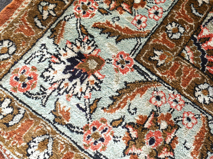 Qum Ghom Silk Classic Medaillon Rug hand-knotted super fine 5.8 x 3.8 ft - 178 x 108 cm.