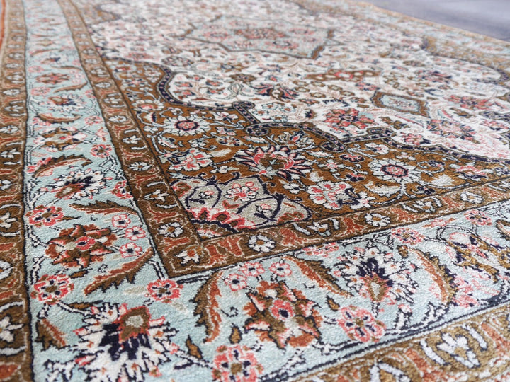 Qum Ghom Silk Classic Medaillon Rug hand-knotted super fine 5.8 x 3.8 ft - 178 x 108 cm.