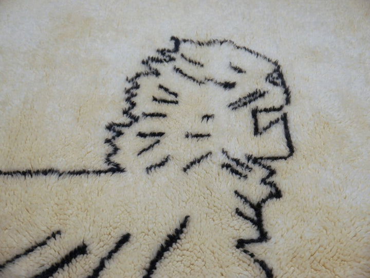Beni Ourain Mrirt lion rug, corner detail