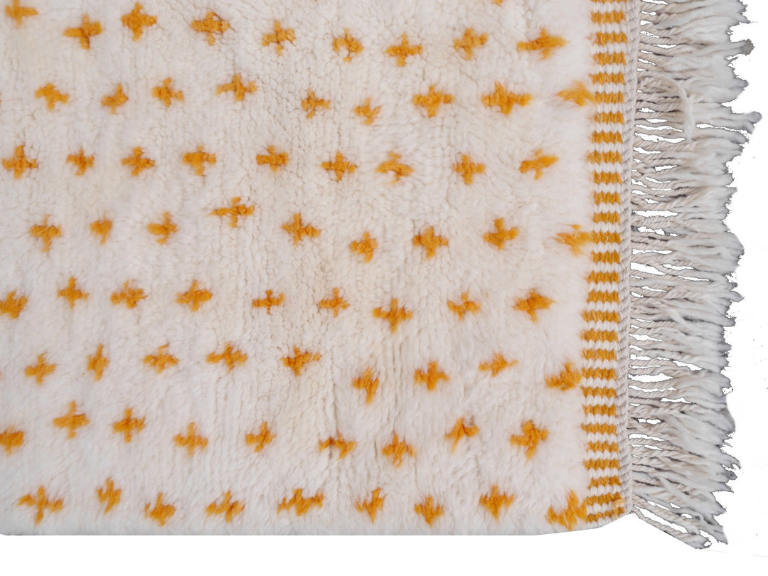 Sabah Berber rug — corner and fringe detail