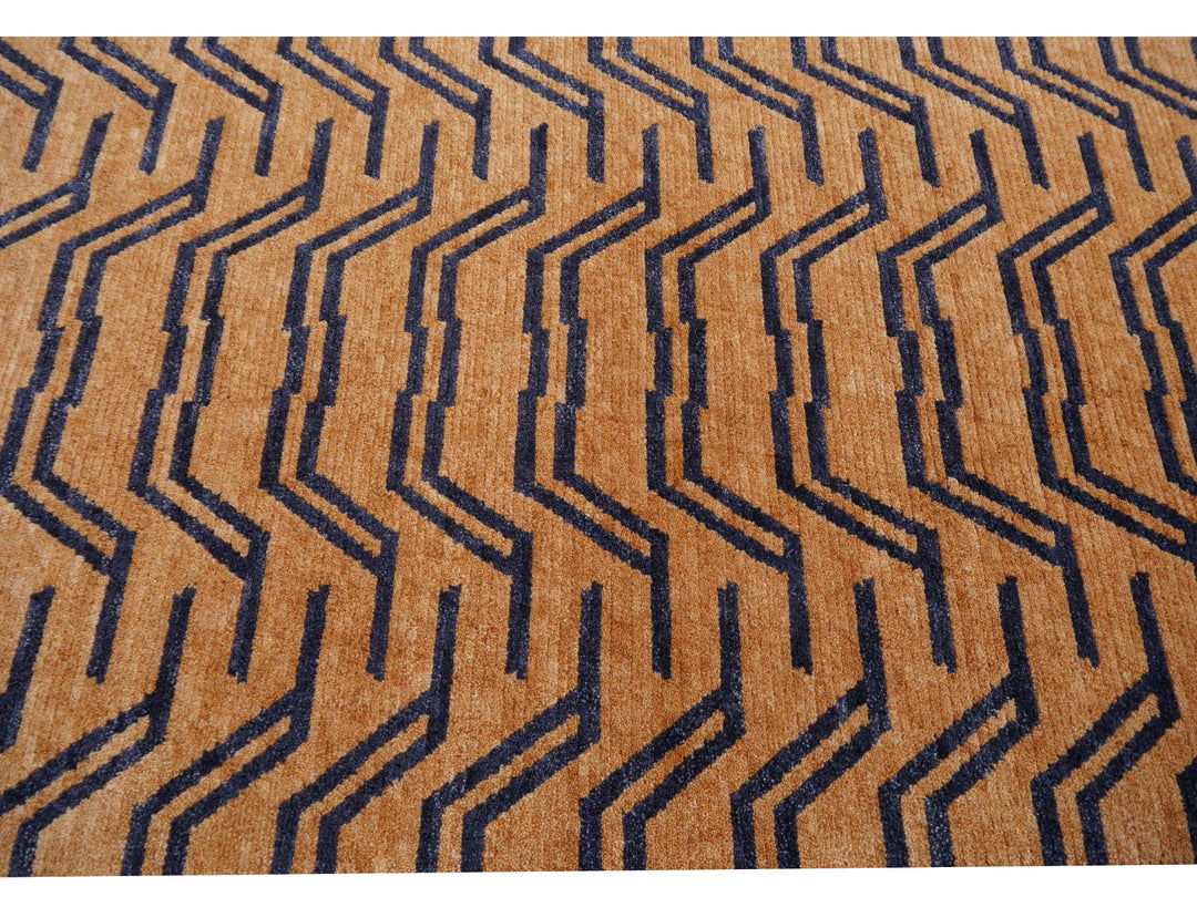 Tibetan Tiger Rug 6 x 3 ft hand-knotted
Exclusive Tibetan Tiger rug, hand-knotted from wool, Rug No.: 16084