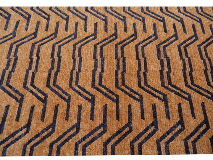 Tibetan Tiger Rug 6 x 3 ft hand-knotted
Exclusive Tibetan Tiger rug, hand-knotted from wool, Rug No.: 16084