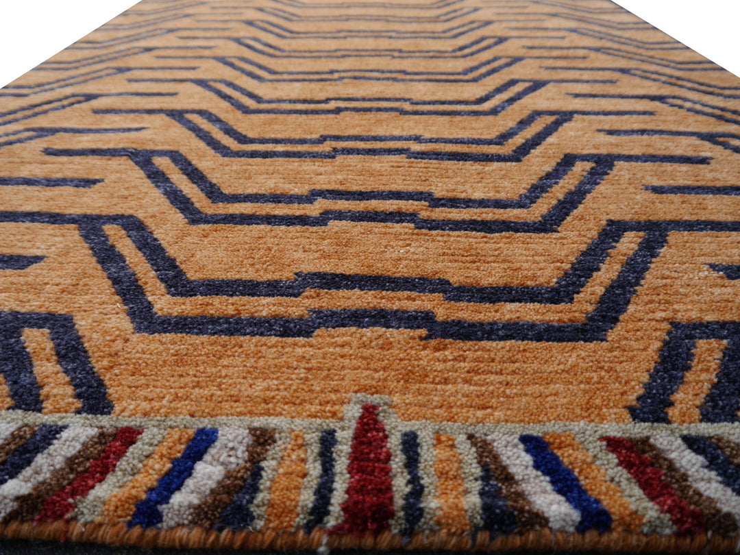 Tibetan Tiger Rug 6 x 3 ft hand-knotted
Exclusive Tibetan Tiger rug, hand-knotted from wool, Rug No.: 16084