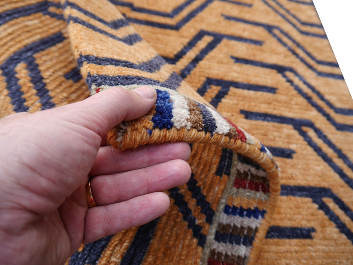 Tibetan Tiger Rug 6 x 3 ft hand-knotted
Exclusive Tibetan Tiger rug, hand-knotted from wool, Rug No.: 16084