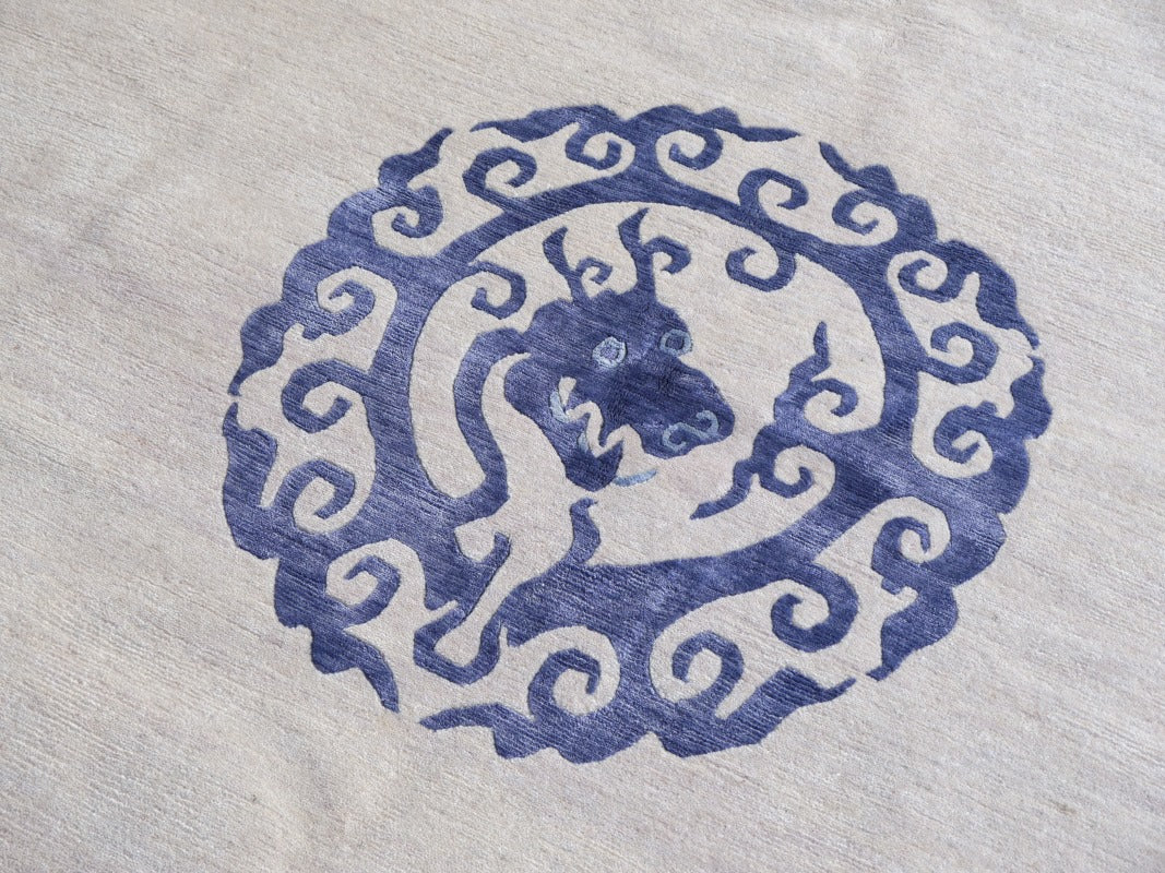 Dragon Rug China Design hand-knotted beige blue