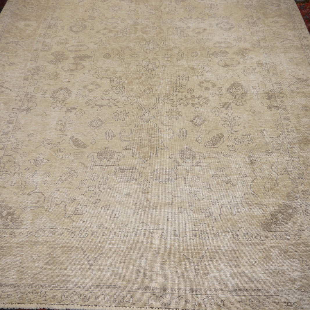 Vintage Persian Rug 9.0 x 6.5 ft – Hand-Knotted Muted Elegance