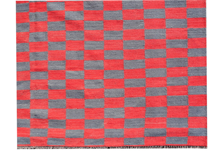 This outstanding room size Kilim rug with MAZANDARAN style has a minimalistic design and finds it´s roots in Art Deco. It goes great with reduced and modern styles, brutalist or south western interior design. 15 x 12 ft is a great size for a dining room, living room or a bedroom. For a Kilim item, it is a oversized carpet. Bring the RED CARPET to your home. 16249
